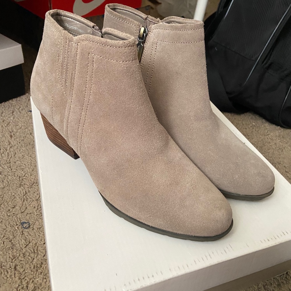 Blondo Valli-Never Worn